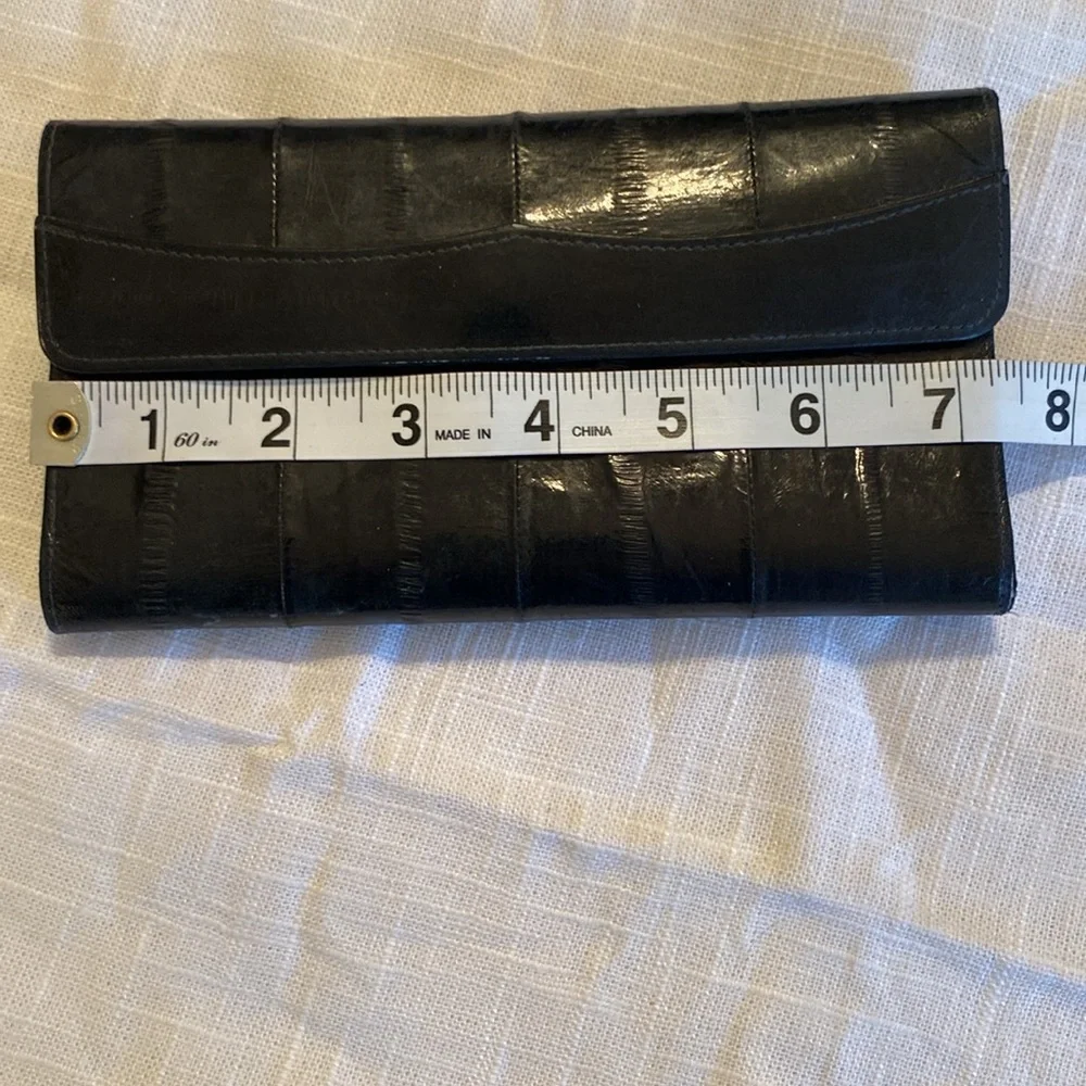 Vintage Wallet, Dark Navy, Pre-Loved, Great Condition, Unknown Brand - Picture 10 of 13